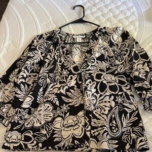 H&M Black and White Floral V-Neck Blouse